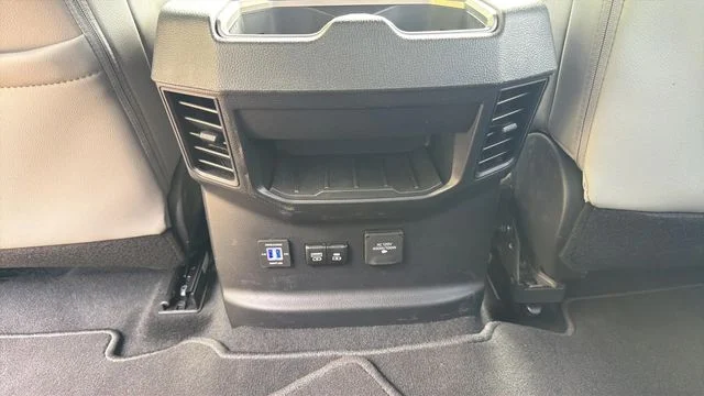 Used 2026  Toyota SR5 image 19