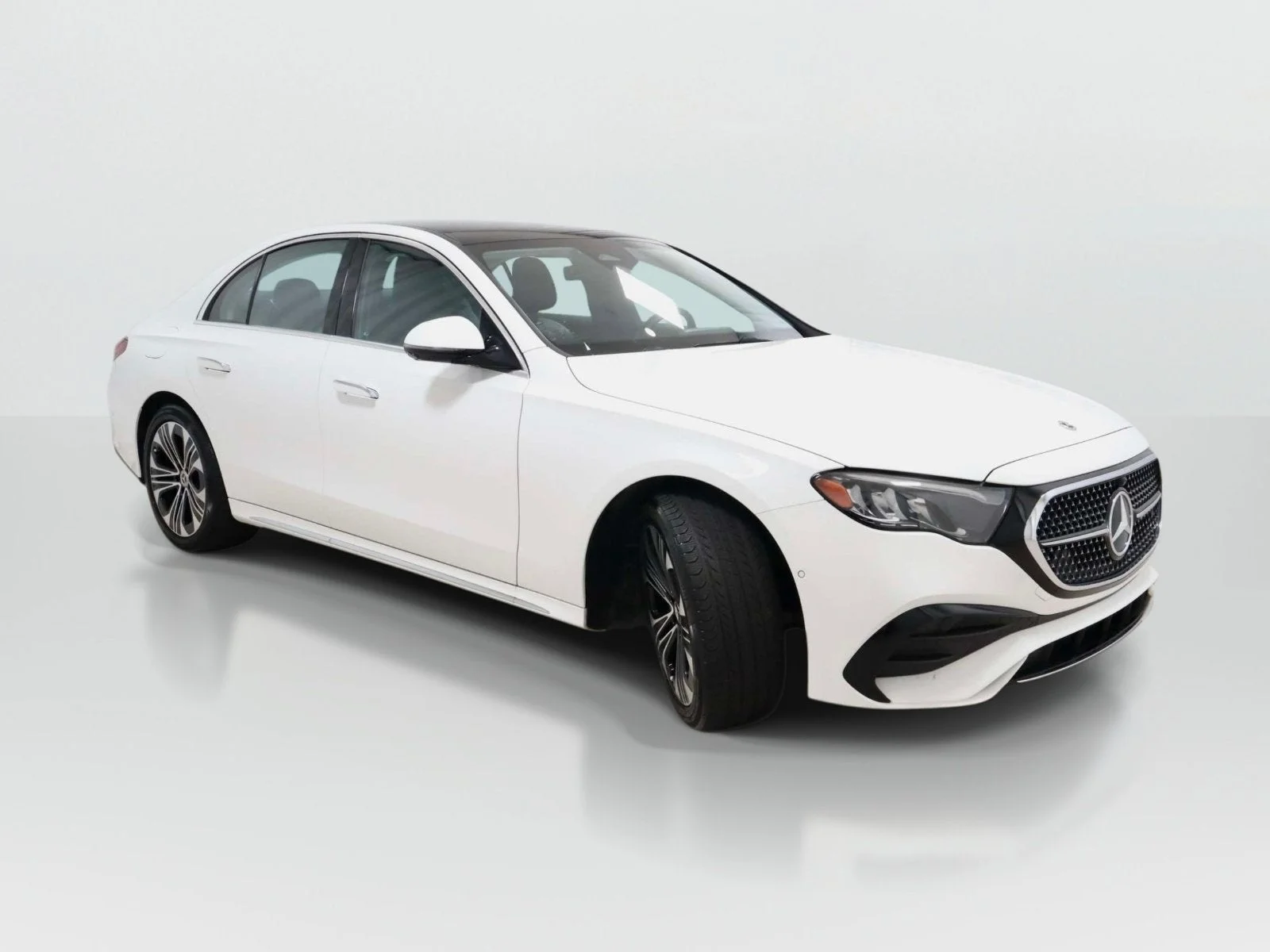 Used 2025 Polar White Mercedes-Benz E 350 image 7