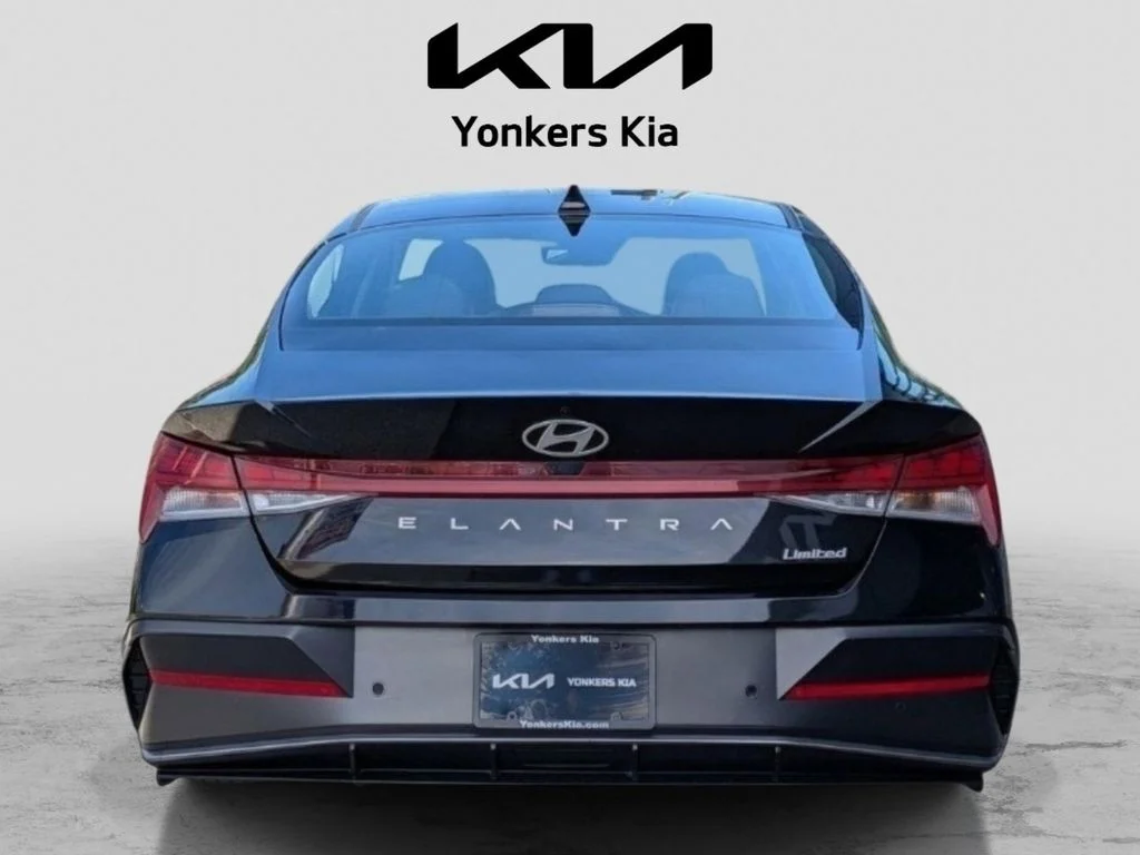 Used 2024 Black Hyundai Limited image 7