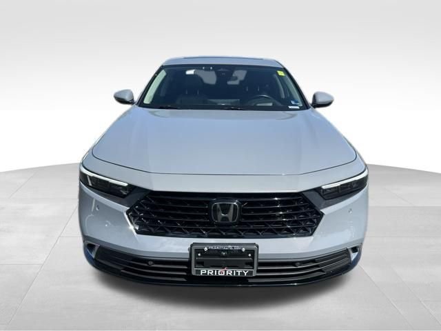 Used 2024 Gray Honda Touring image 11