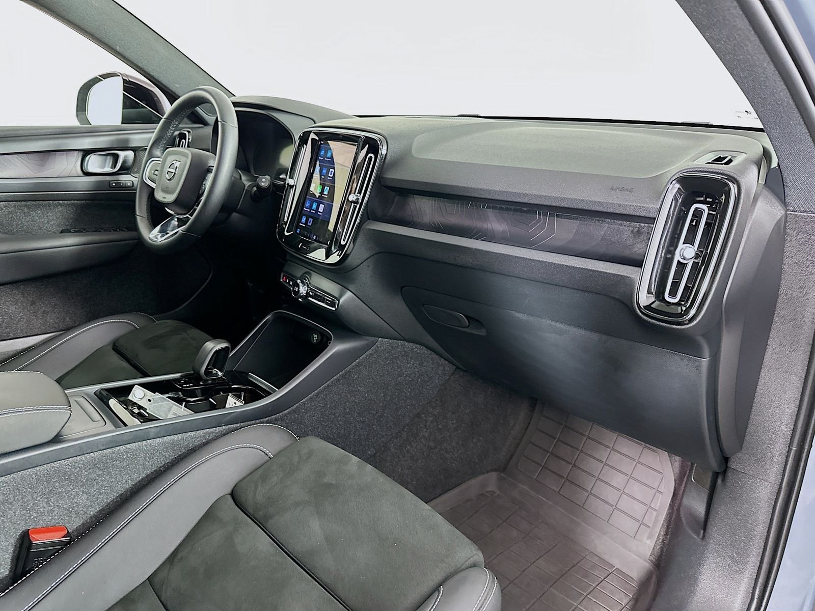 Used 2023 Gray Metallic Volvo Ultimate image 29