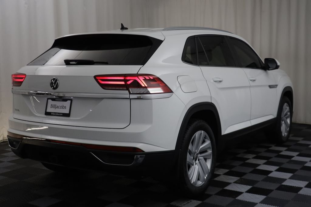 Used 2022 White Volkswagen 3.6L V6 SE w/Technology image 16