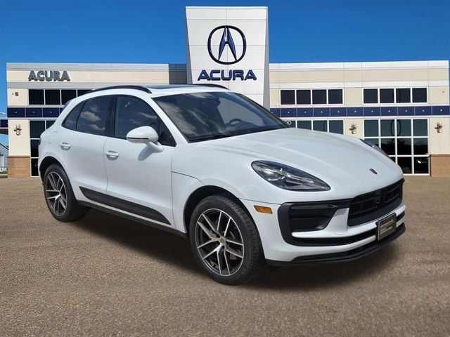 2025 Porsche Macan