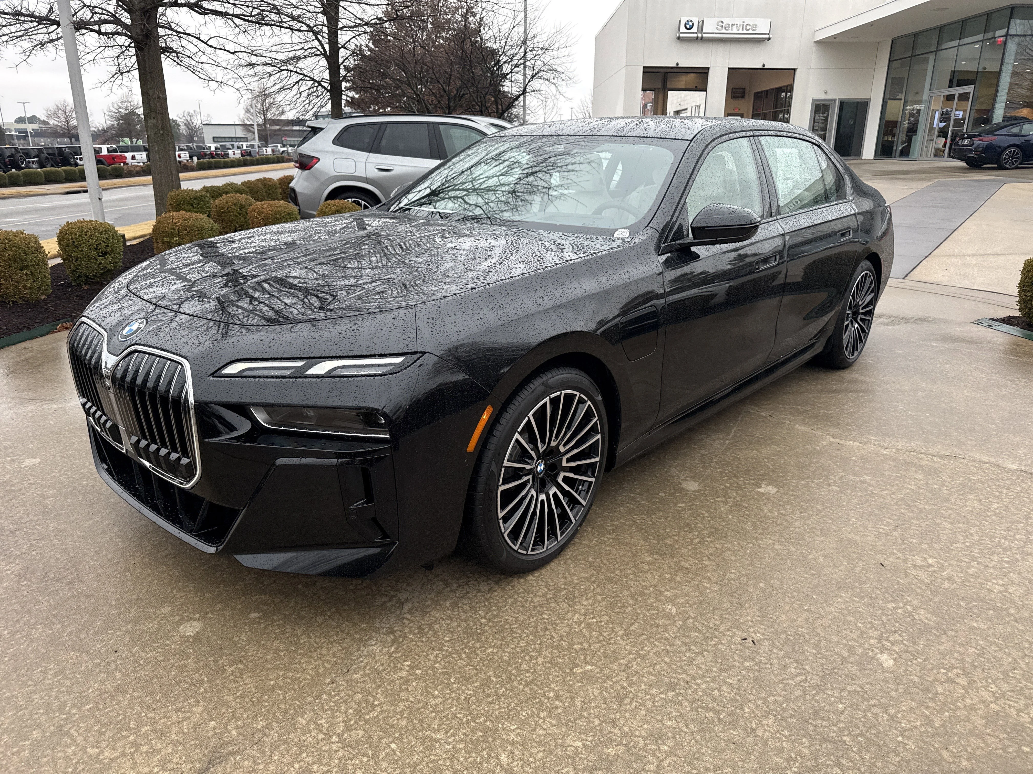 2026 BMW 7 Series 750e xDrive Sedan's photo