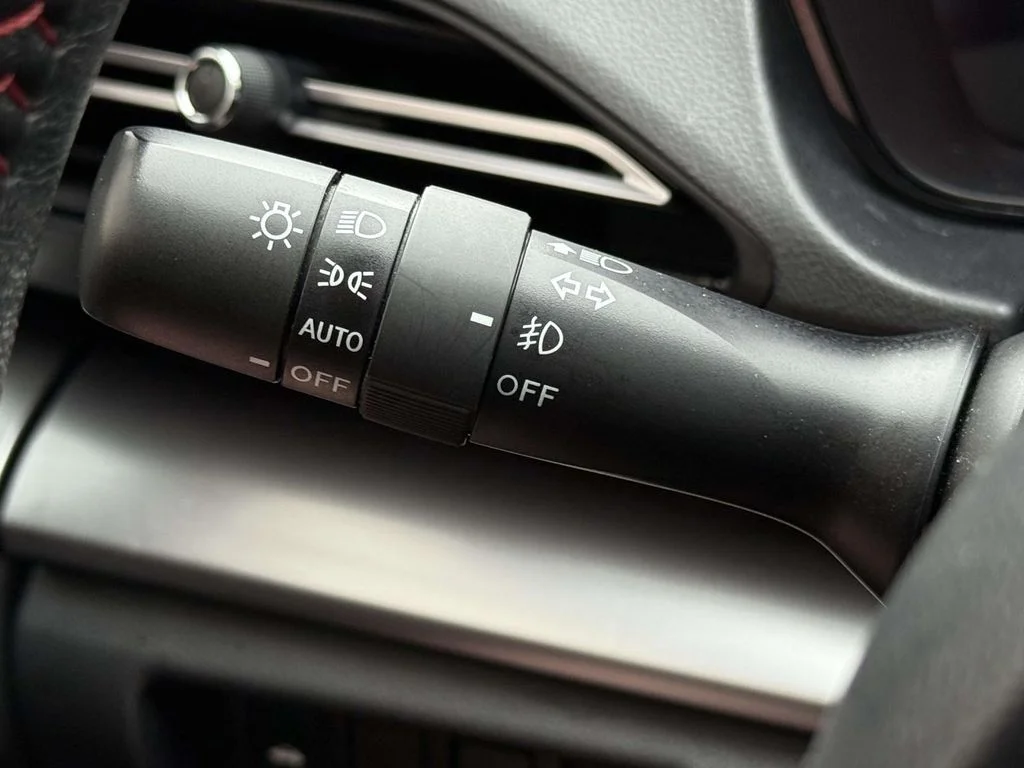 Used 2022 Blue Subaru Premium image 23