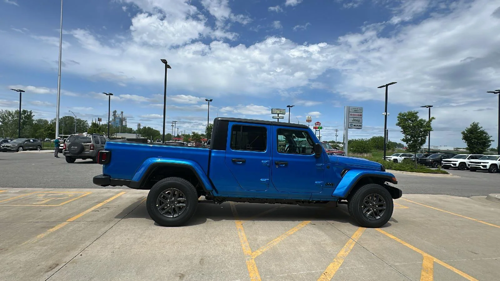 New 2026 Hydro Blue Pearlcoat Jeep Sport S image 5