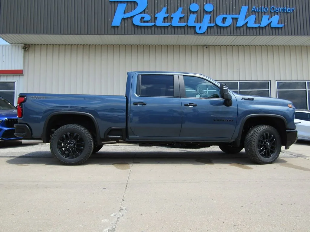 New 2026 Lakeshore Blue Metallic Chevrolet LT image 2