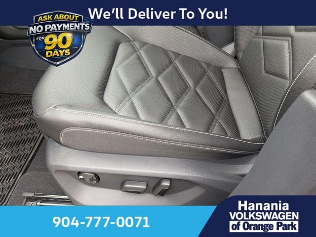 New 2026 White Volkswagen 2.0T SE w/Technology image 20