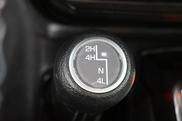 Used 2024 Blue Jeep Sport S image 30