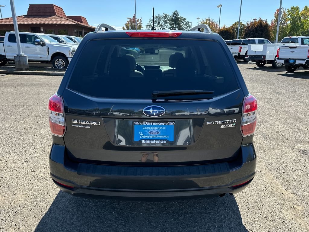 Used 2015 Gray Subaru 2.5i Premium image 5