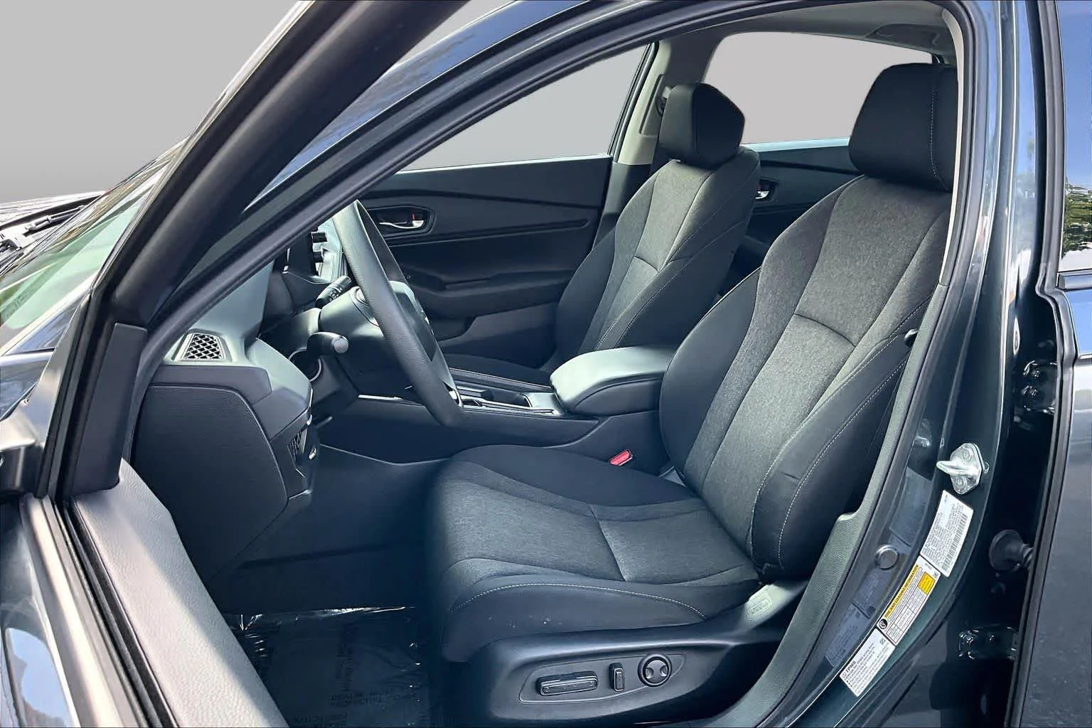 Used 2024 Meteorite Gray Metallic Honda EX image 8