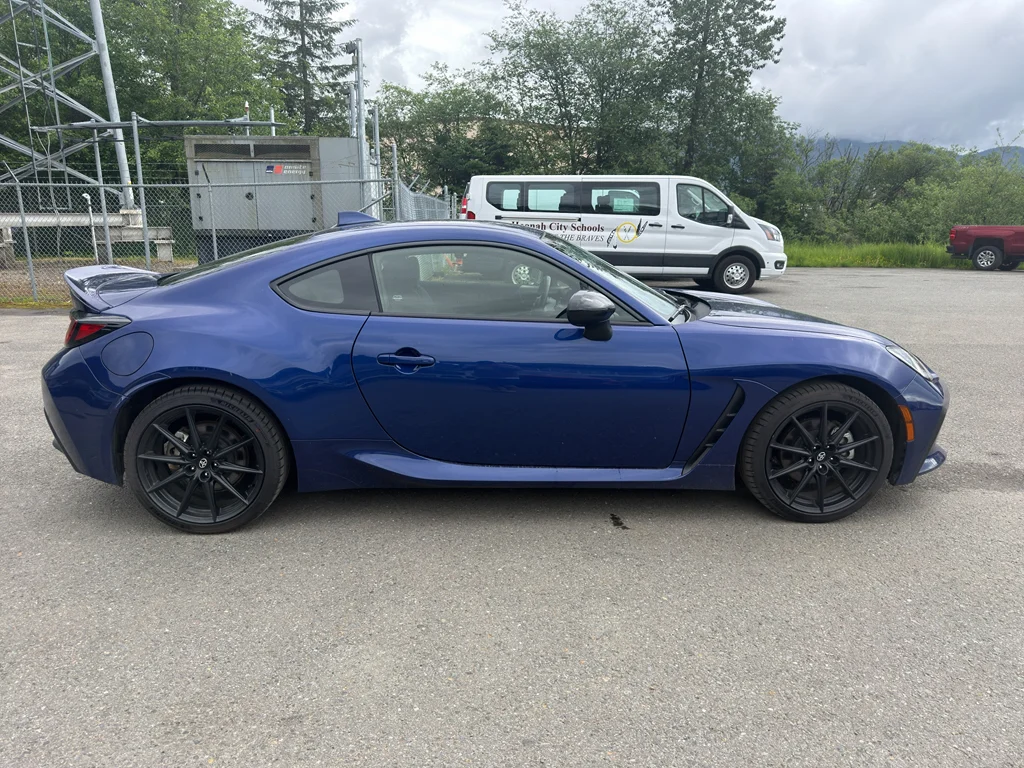 Used 2023 Trueno Blue Toyota Premium image 2