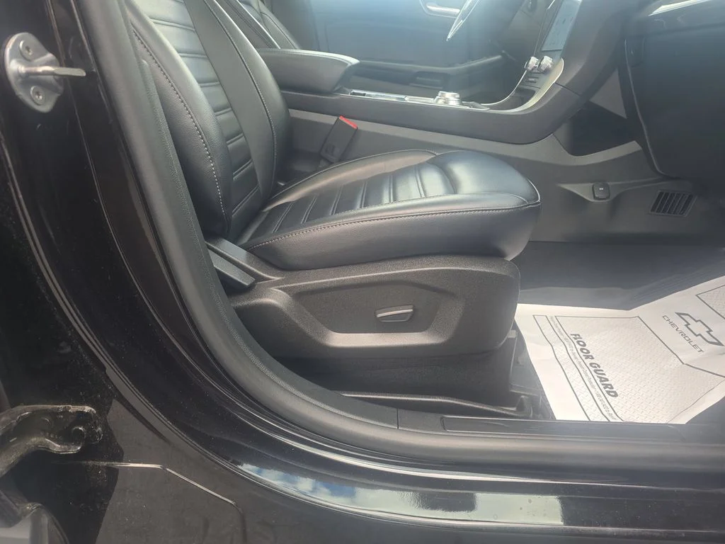 Used 2023 Black Metallic Ford SEL image 35