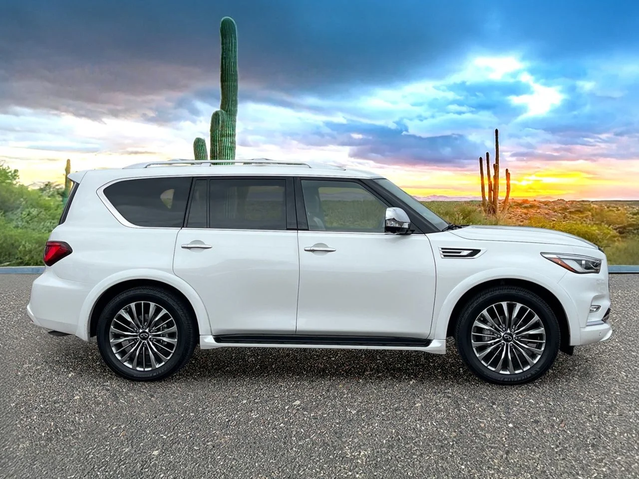 Certified Used 2021 Moonstone White INFINITI Sensory image 6