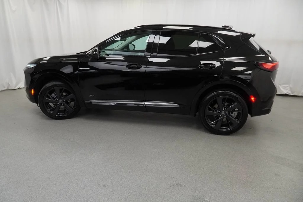 2025 Buick Envision Sport Touring - Photo 28
