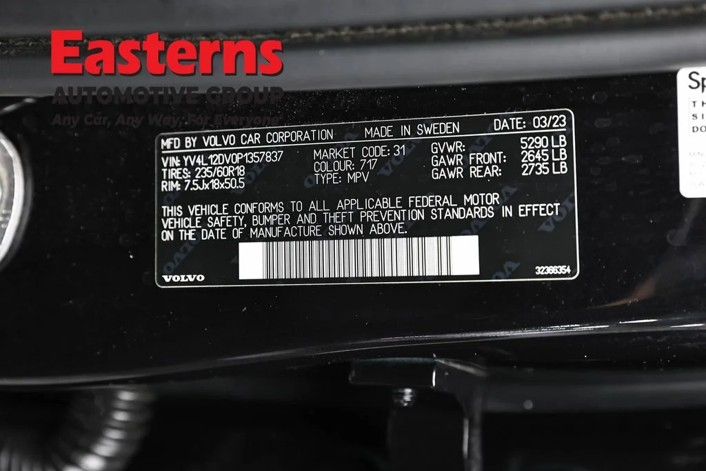 Used 2023 Black Volvo B5 Core image 34
