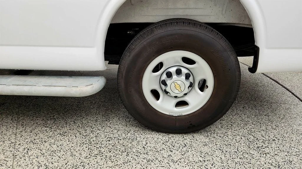 Used 2025 Summit White Chevrolet RWD 2500 135