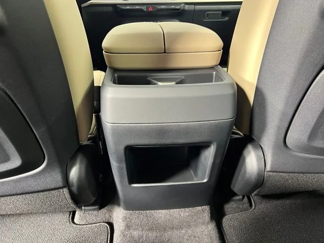 New 2027 White Kia EX image 32