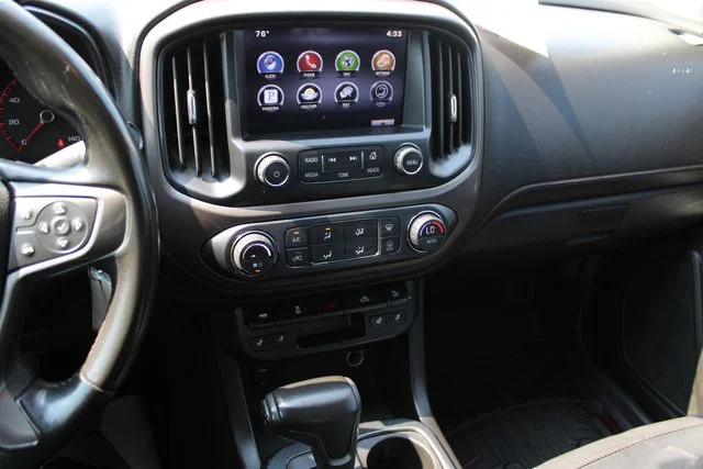 Used 2015 Black GMC SLE1 image 15
