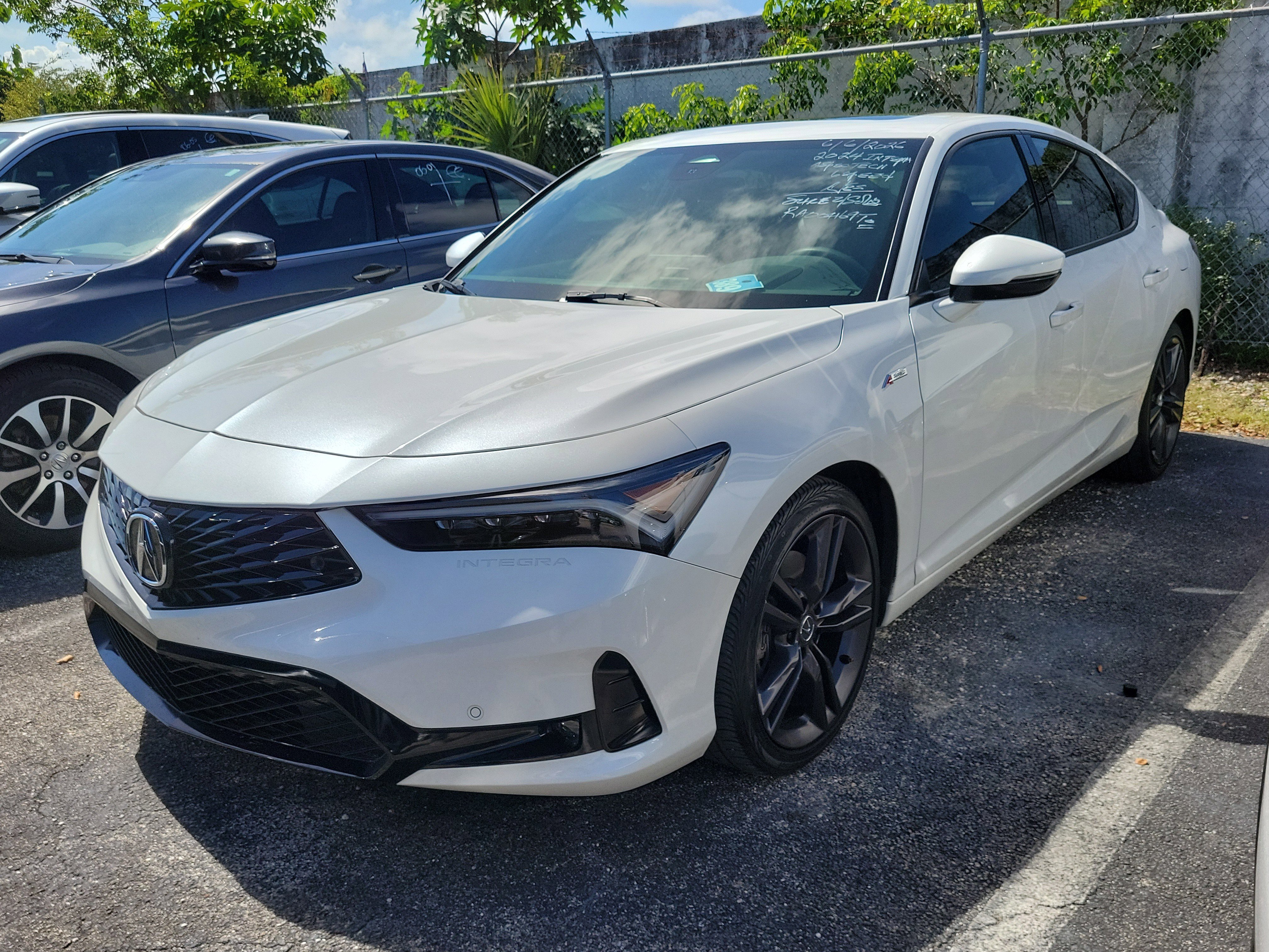 Used 2024 Platinum White Acura A-Spec Tech Package image 3