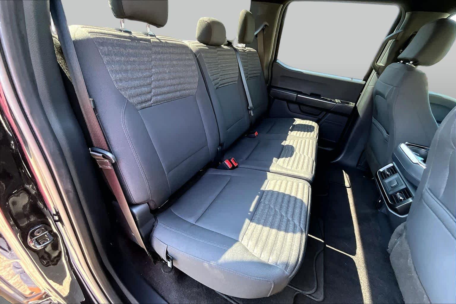 Used 2022 Agate Black Metallic Ford XL image 20