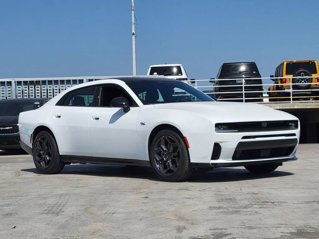 New 2026 White Knuckle Exterior Paint Dodge R/T image 22