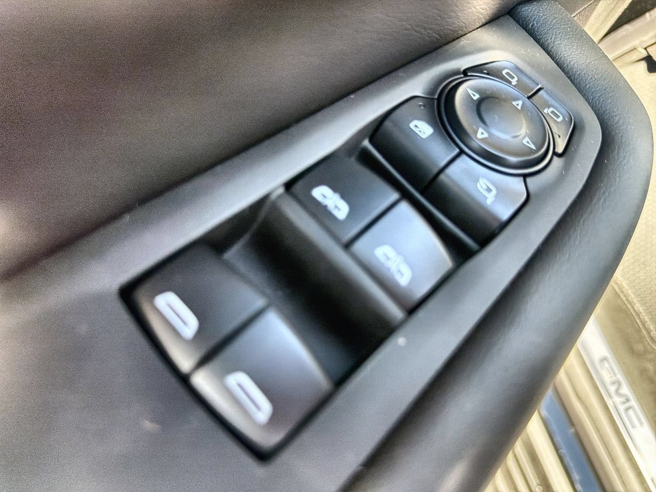 2026 GMC Yukon XL Elevation - Photo 19