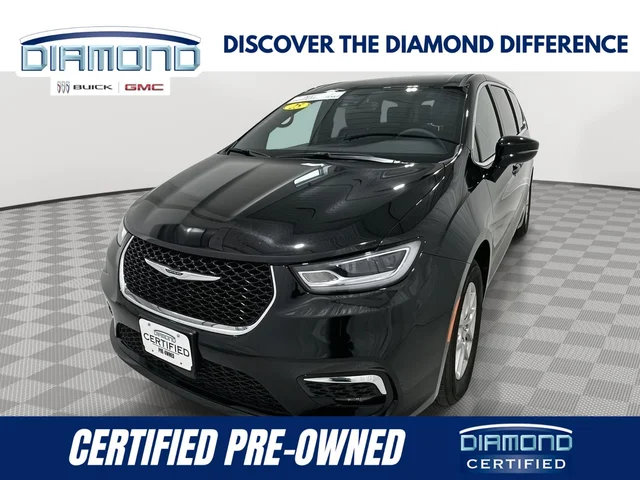 2025 Chrysler Pacifica Select