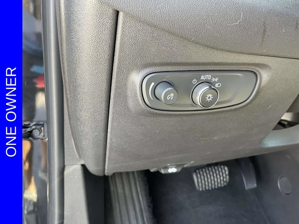 Used 2024 Mosaic Black Metallic Chevrolet LT image 19