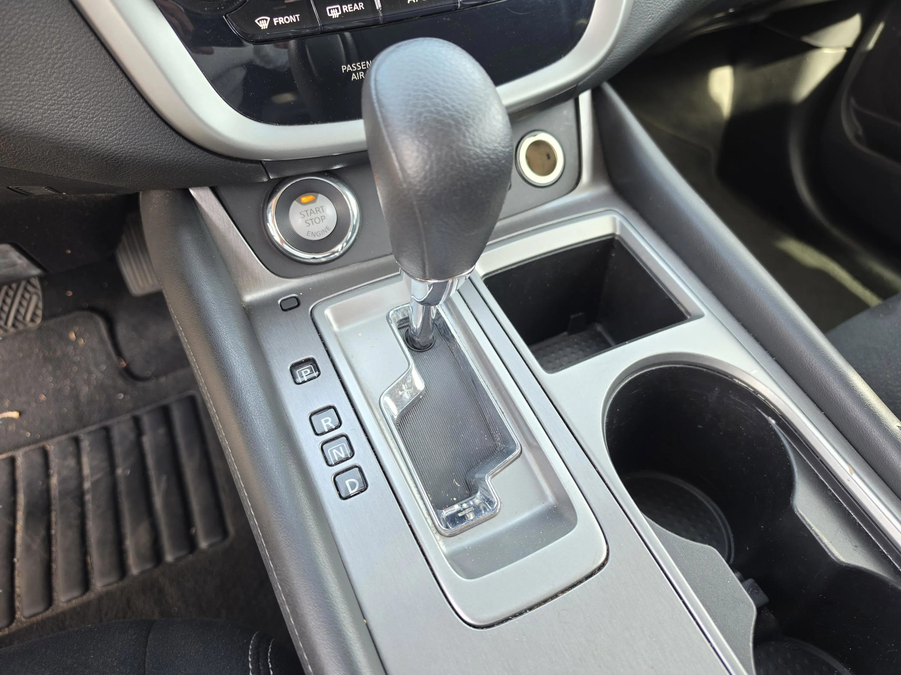Used 2022 Brilliant Silver Metallic Nissan S image 28