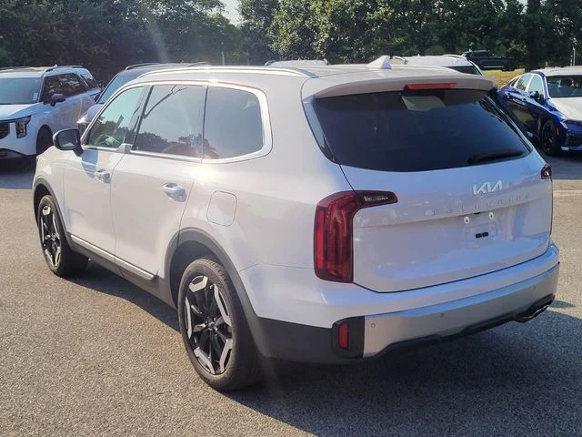 Certified Used 2024 White Kia S image 5
