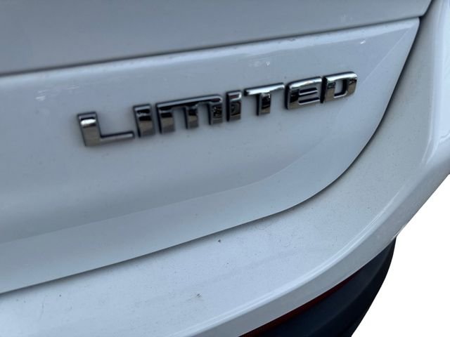 Used 2023 White Jeep Limited image 11