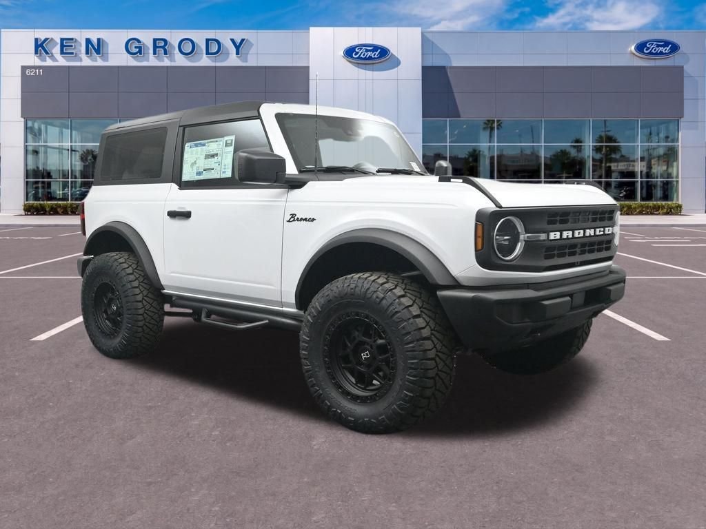 Broncoページ New 2026 Ford Bronco Base 2 Door in Buena Park #MR261362 | Ken