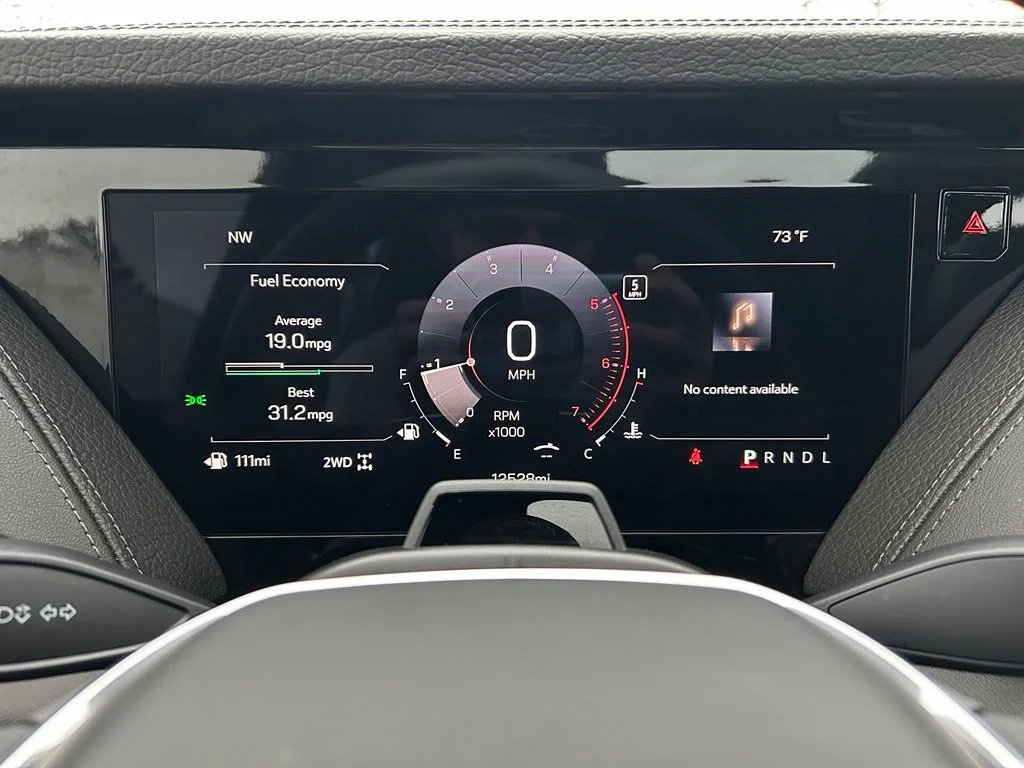 Used 2025 White GMC Denali image 19