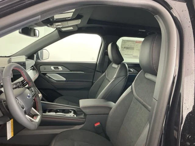 New 2026 Agate Black Metallic Ford ST image 16