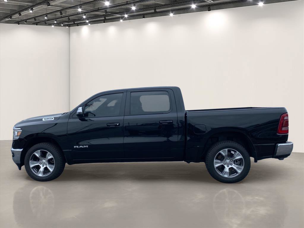 Used 2023 Diamond Black Crystal Pearlcoat Ram Laramie image 4