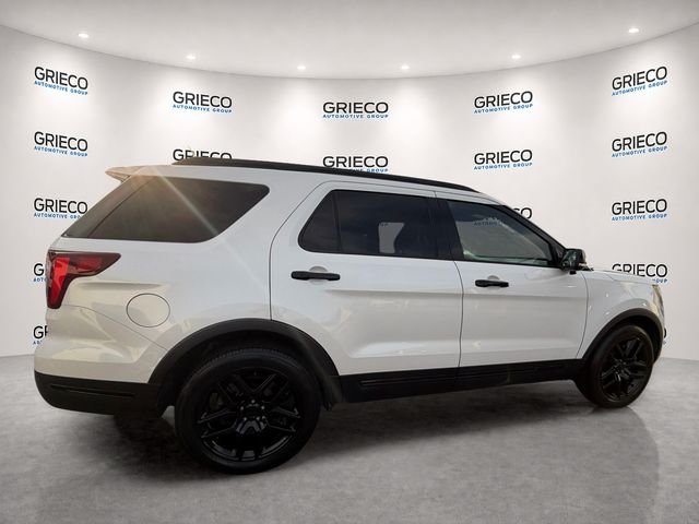 Used 2018 White Ford Sport image 7