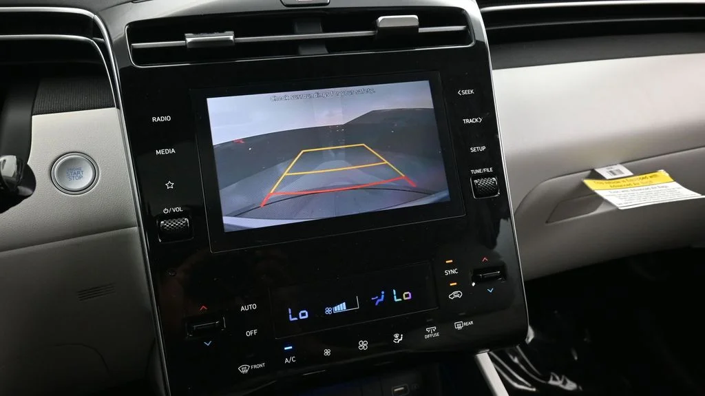 Used 2023 Silver Hyundai SEL image 22
