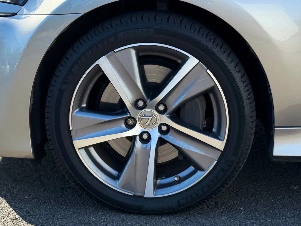Used 2016 Silver Lexus 350 image 9
