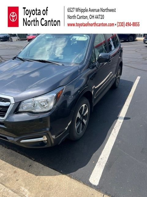 Used 2018 Gray Subaru 2.5i Premium image 1