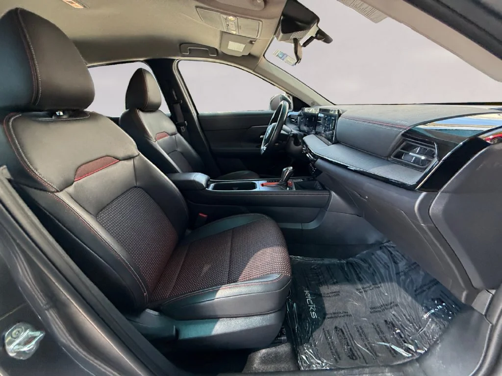 Used 2026 Gray Nissan SR image 17