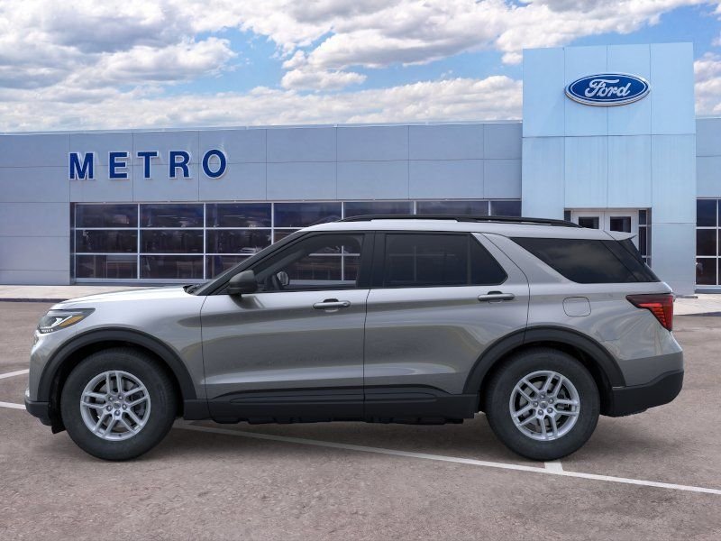 New 2026 Carbonized Gray Metallic Ford Active image 4