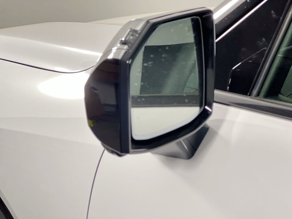 New 2027 Glacial White Pearl Kia X-Pro SX Prestige image 10