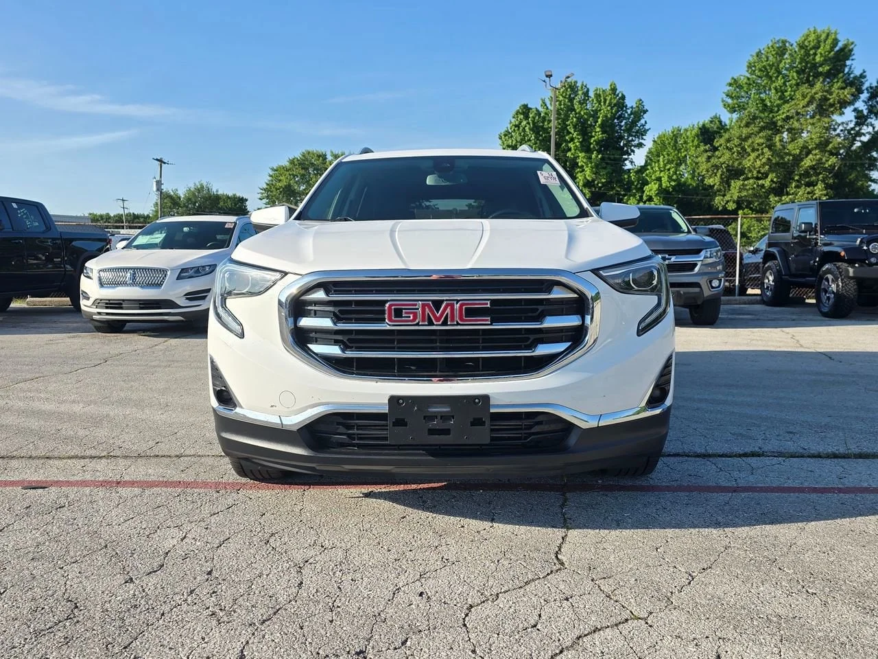 Used 2020 Summit White GMC SLT image 1