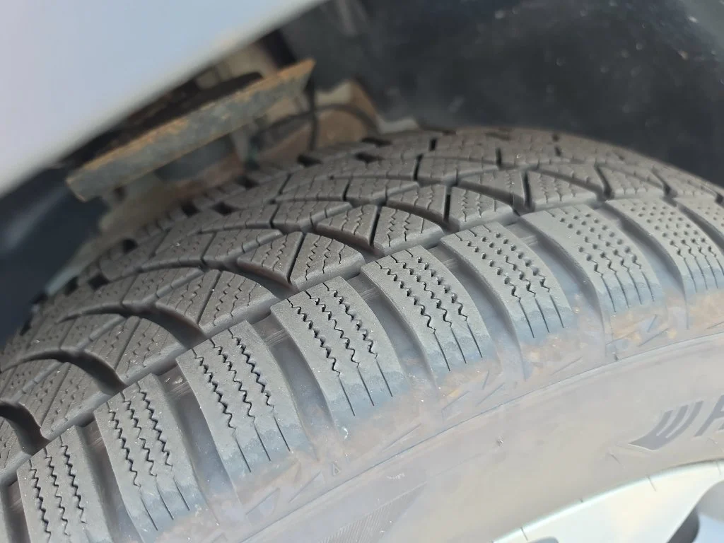 Used 2020 Gray Jeep Limited image 29