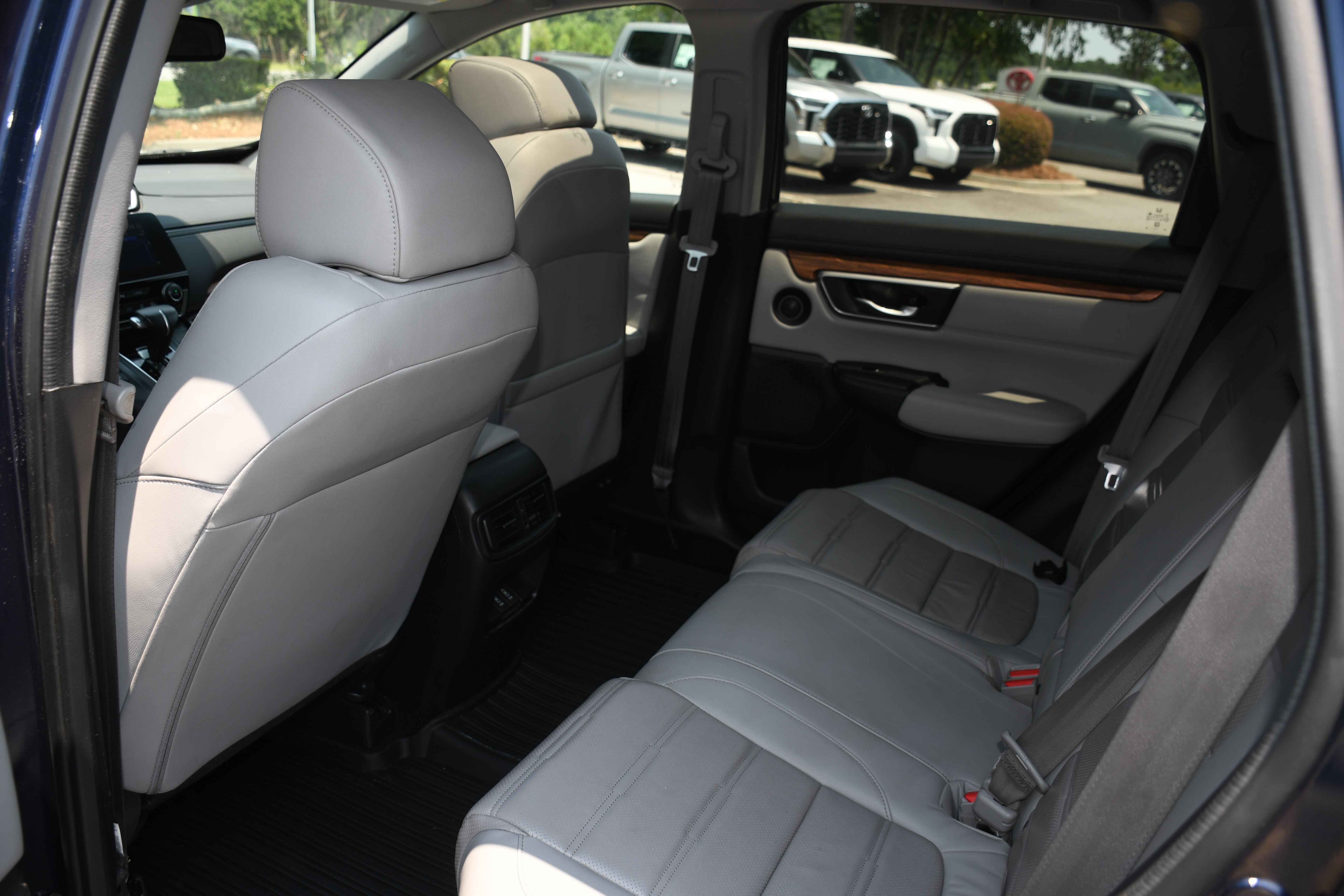 Used 2018  Honda EX-L image 17