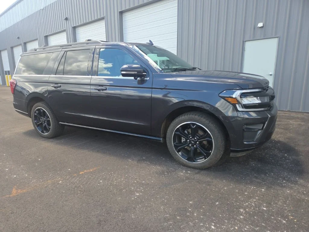 Certified Used 2023  Ford Limited image 13