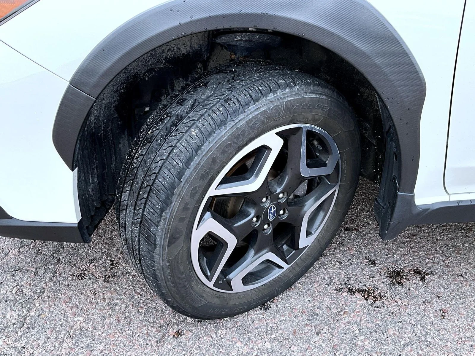 Used 2019 White Subaru 2.0i Limited image 23