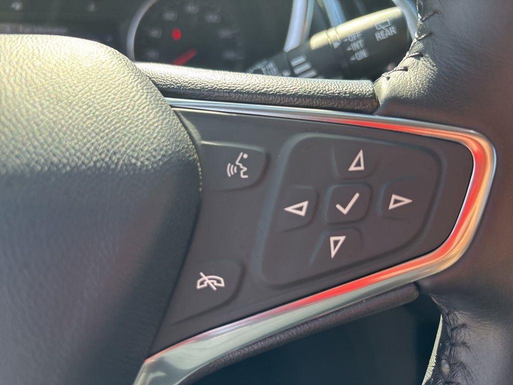 Used 2020 Summit White Chevrolet LT image 22