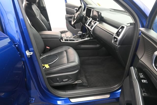 Used 2022 Blue Kia SX image 17